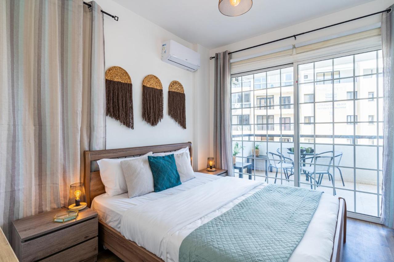 Araminta 2-Bedroom Apartment In Larnaca Bagian luar foto